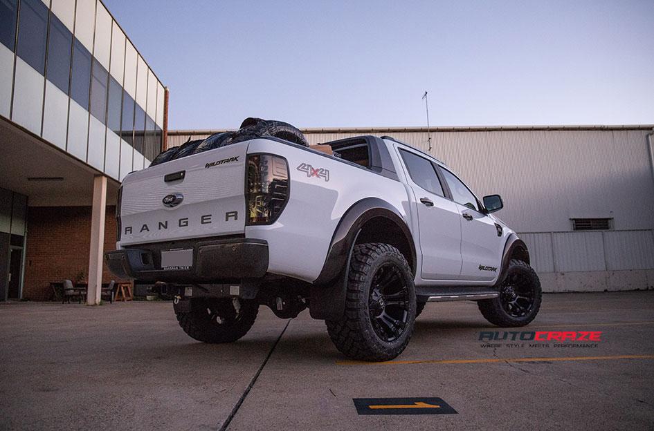 FORD-RANGER-VAPOR-MATTE-BLACK